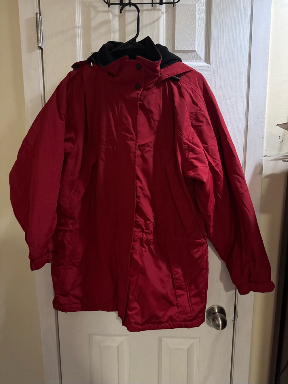 Eddie Bauer Women’s Red Hooded Insulated Winter Parka Jacket Size M